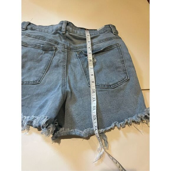 Almost Famous deconstructed Jean Shorts - Picture 7 of 10